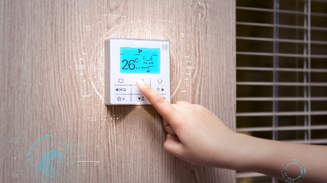石墨烯地暖采暖系统温控器质量要求规定如下
